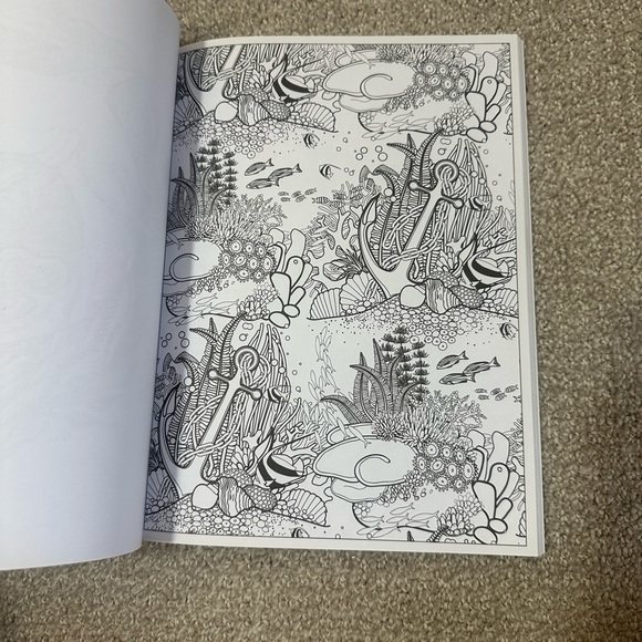 Art Therapy Coloring Book - Aquatica - Picture 4 of 5